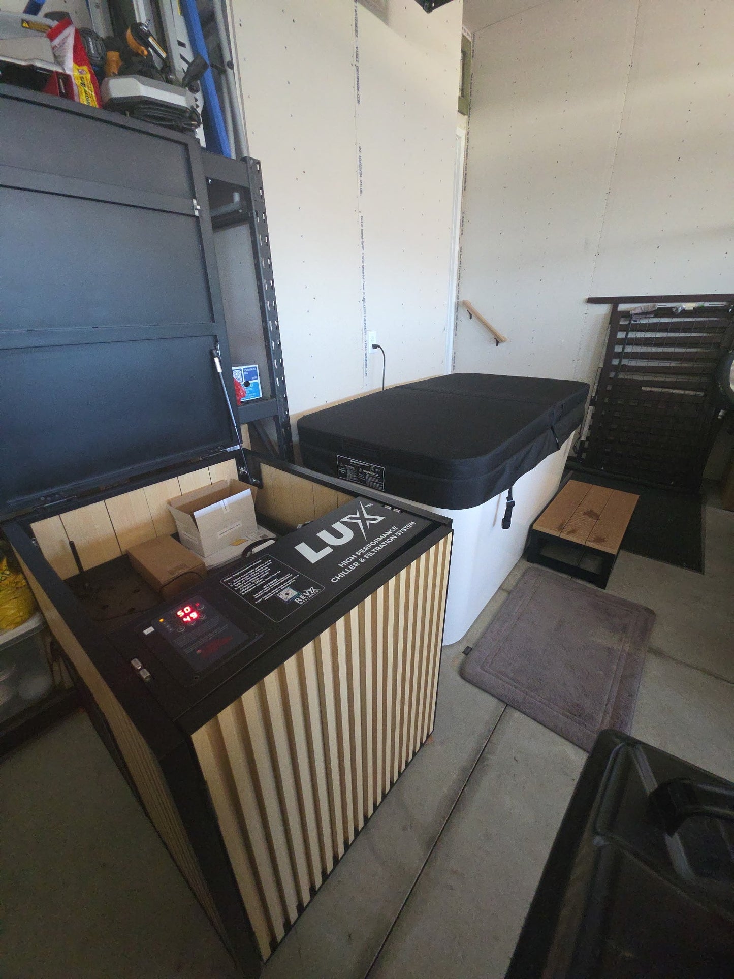 RevX Acrylic X Tub Cold Plunge + LUX High Performance Chiller and Filtration System